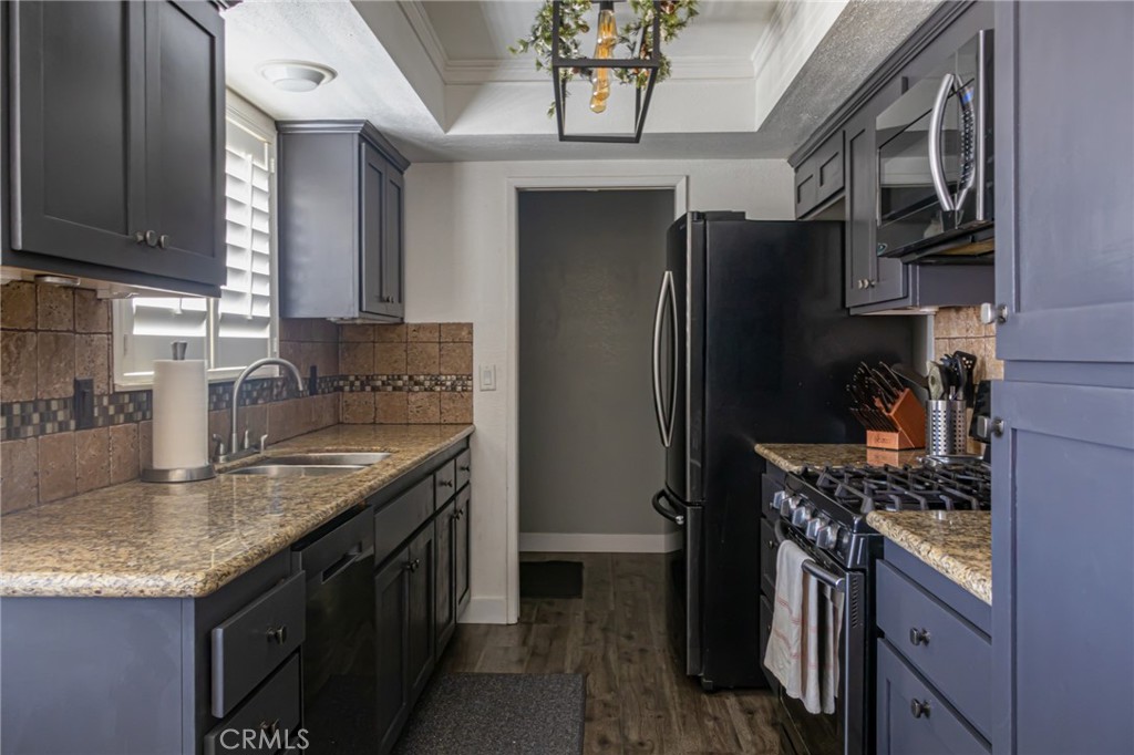 16027 Mandan Road
