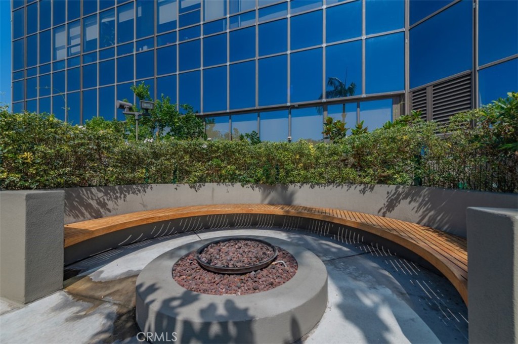 1100 Wilshire Boulevard 2805