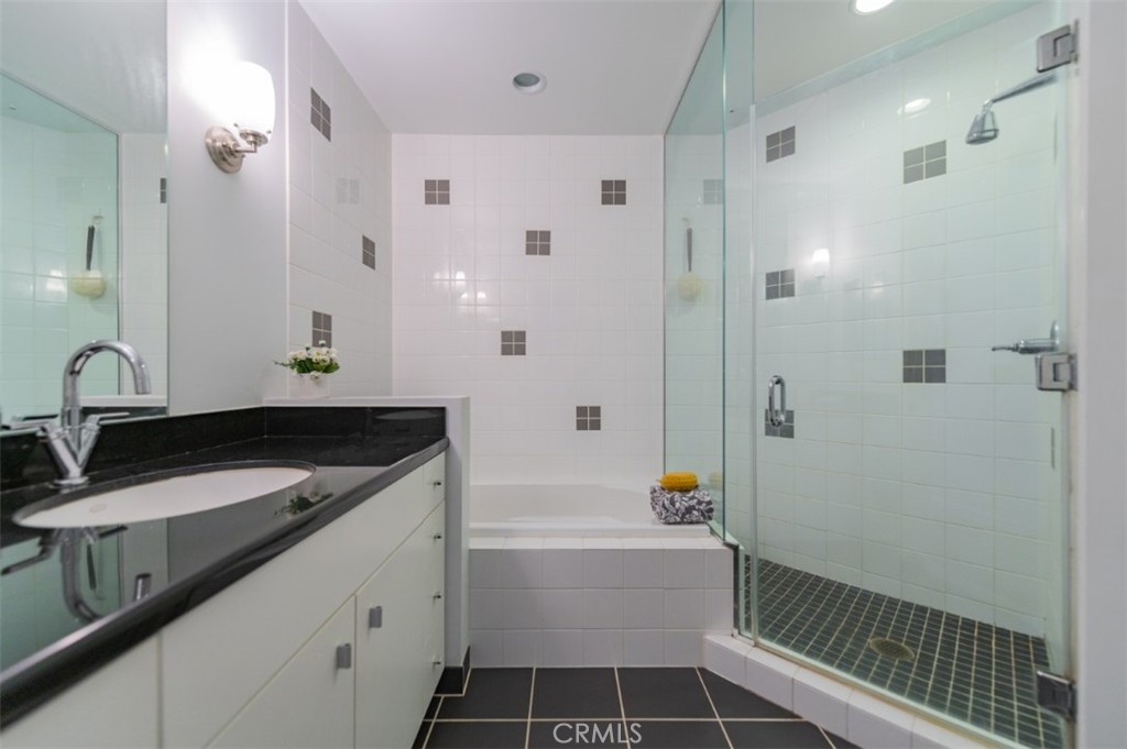 1100 Wilshire Boulevard 2805