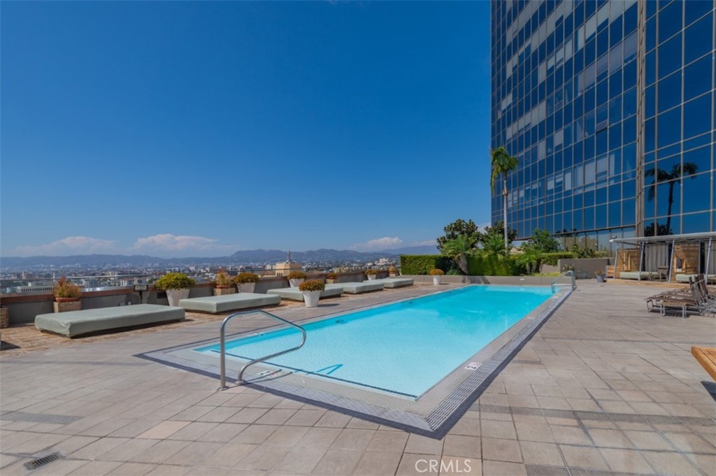 1100 Wilshire Boulevard 2805