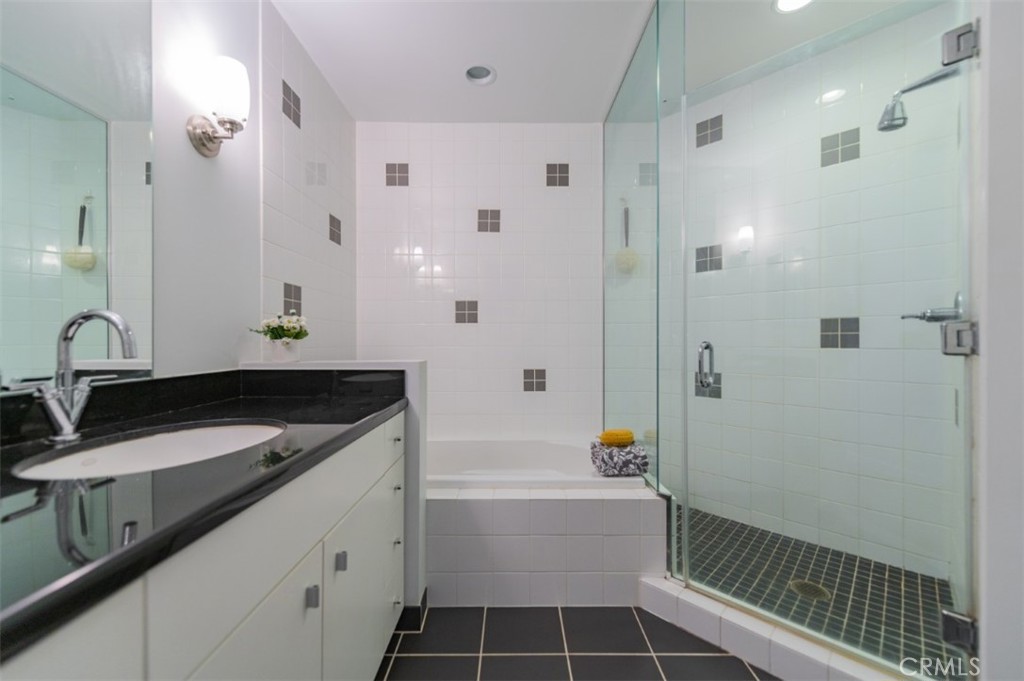 1100 Wilshire Boulevard 2805