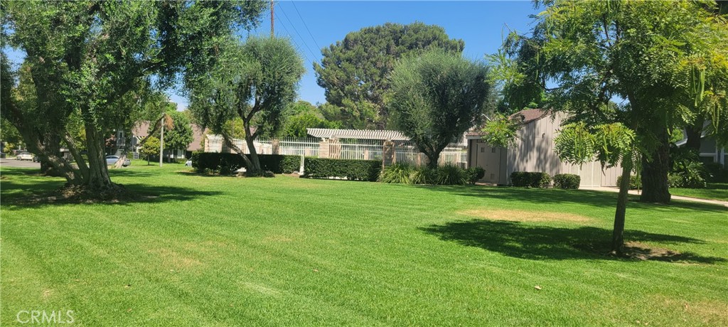 5427 E Pine Ridge Way