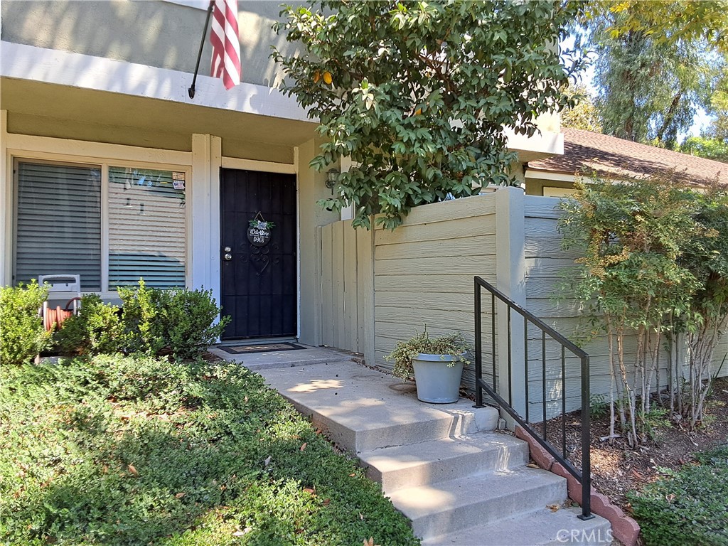 5427 E Pine Ridge Way