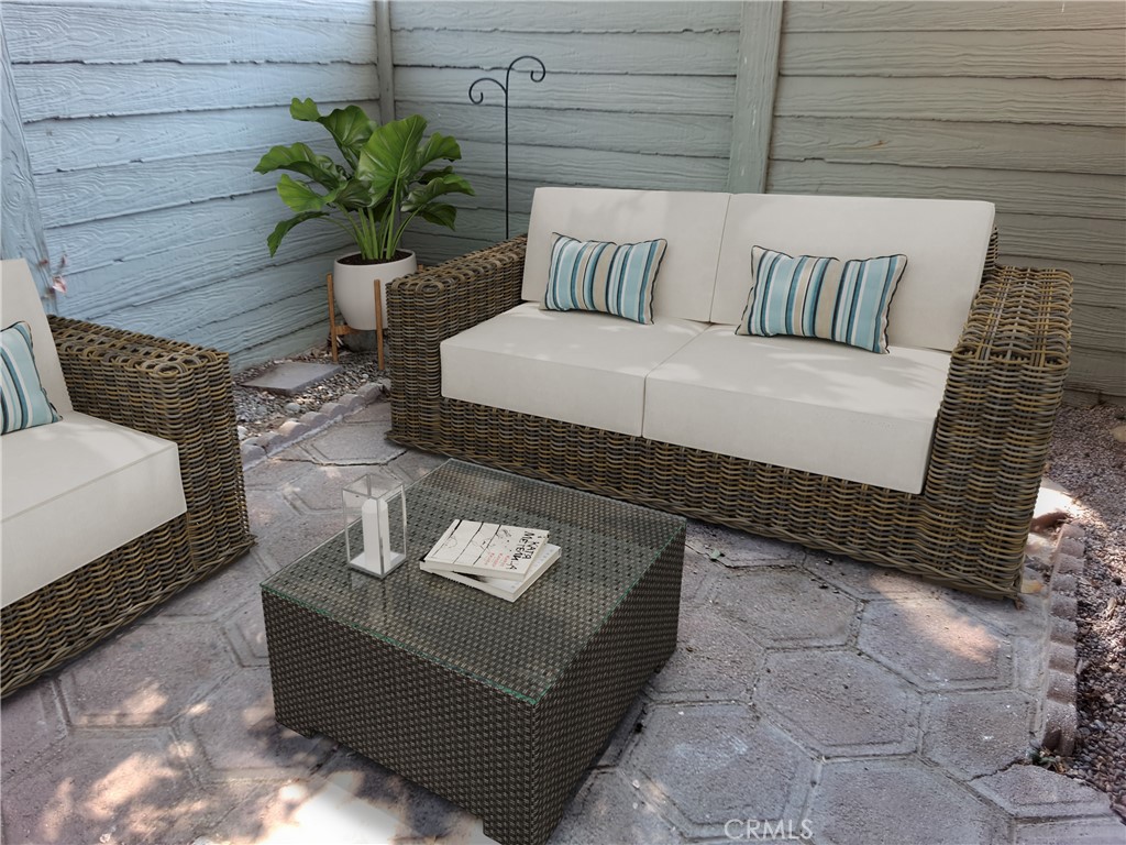 5427 E Pine Ridge Way