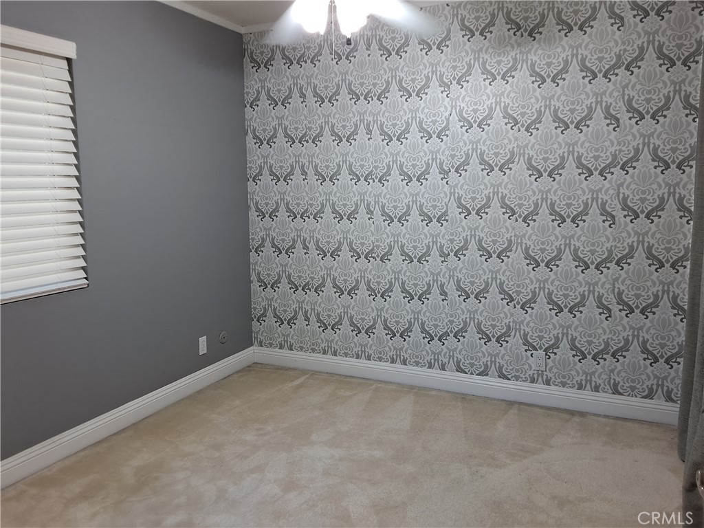 5427 E Pine Ridge Way