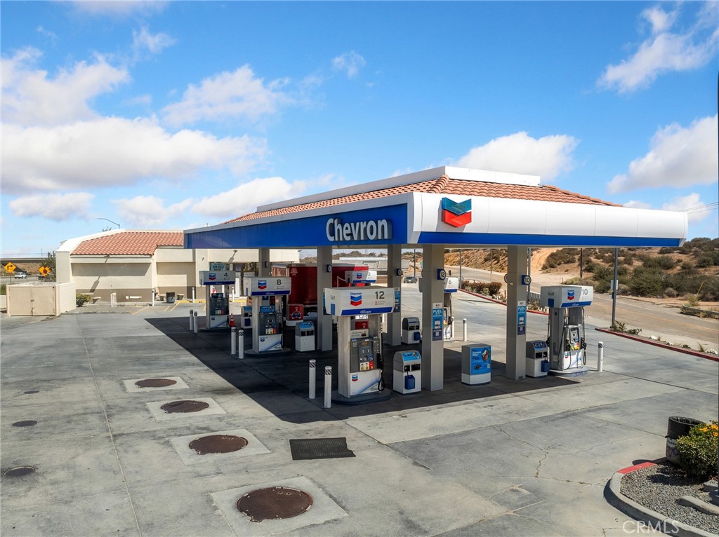 6000 6000 Mariposa Road