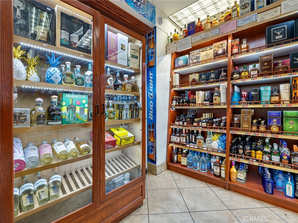 6000 6000 Mariposa Road