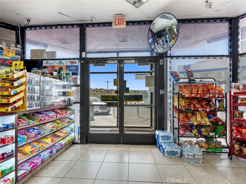 6000 6000 Mariposa Road