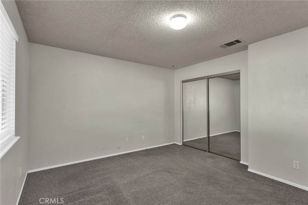 11152 Redwood Avenue