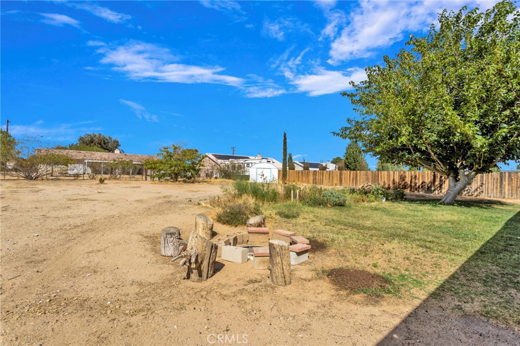 11152 Redwood Avenue