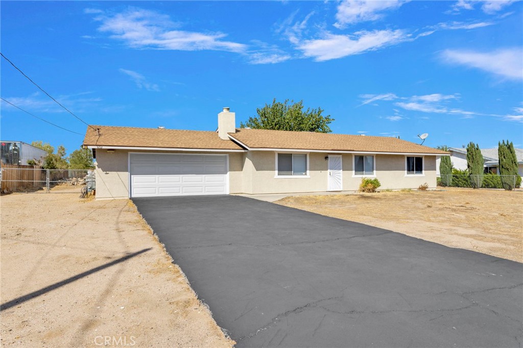 11152 Redwood Avenue