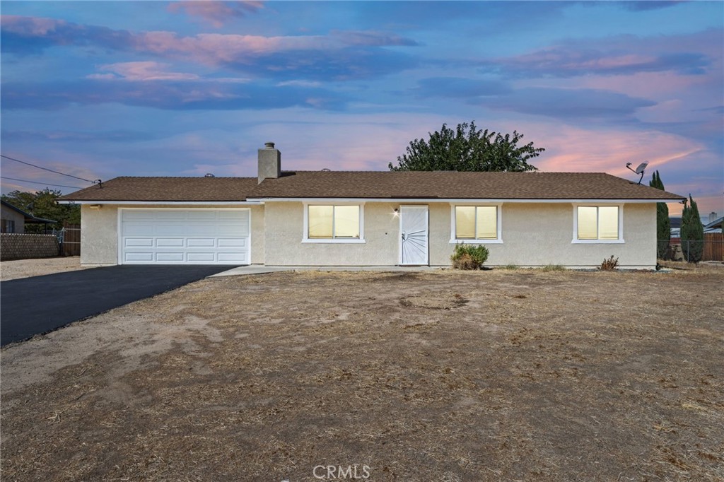 11152 Redwood Avenue