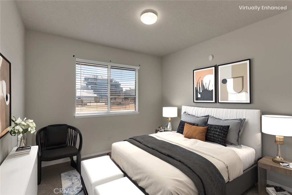 11152 Redwood Avenue