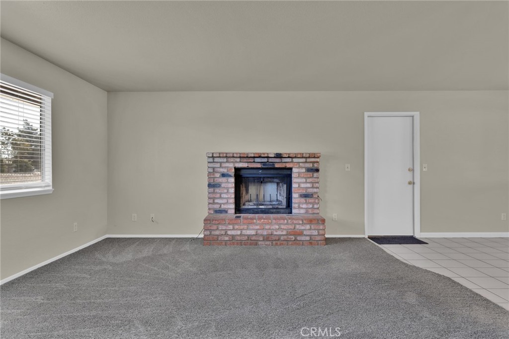 11152 Redwood Avenue