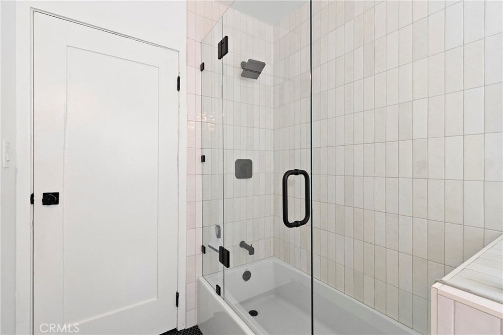 6302 Homewood Avenue