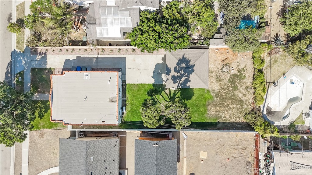 6302 Homewood Avenue