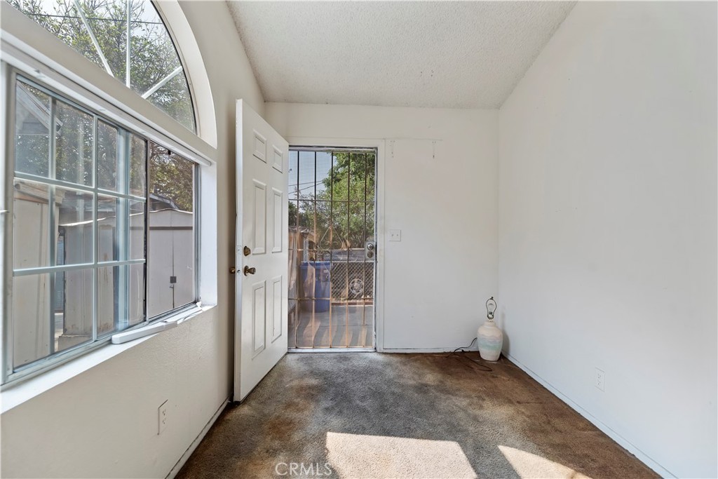 1151 Calzona Street