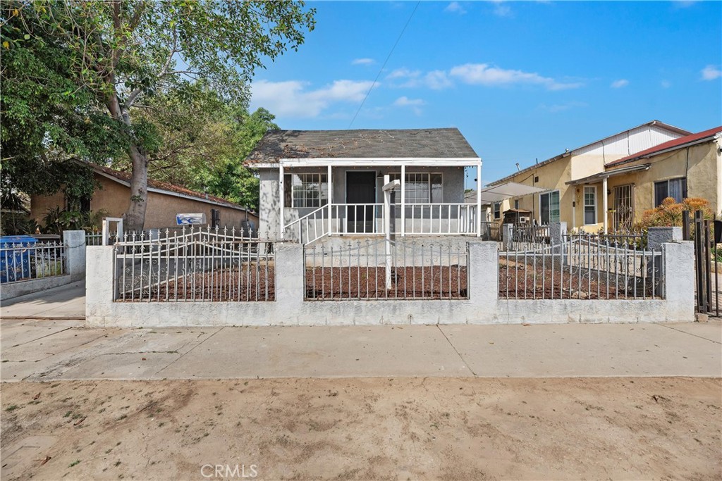 1151 Calzona Street