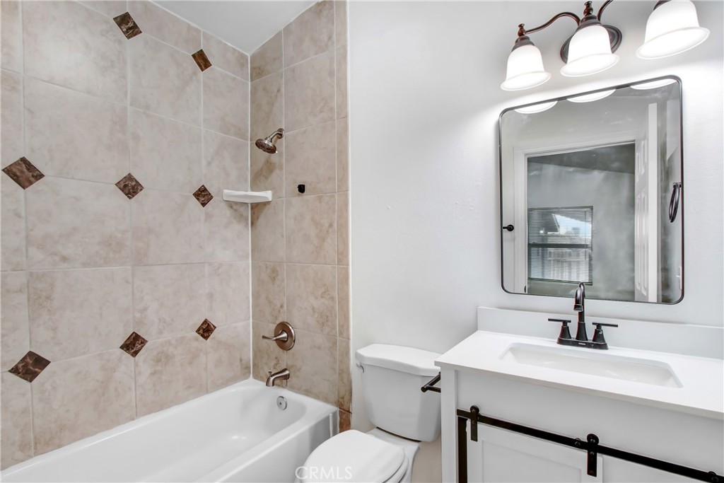 165 N Alessandro Avenue