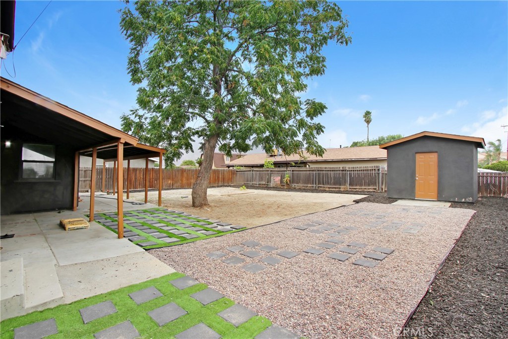 165 N Alessandro Avenue