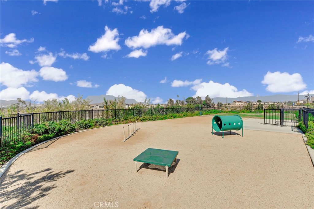 7891 Griffith Peak Street