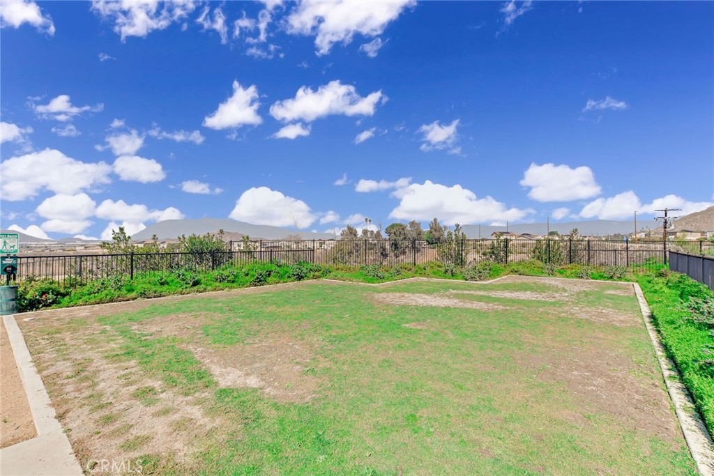 7891 Griffith Peak Street