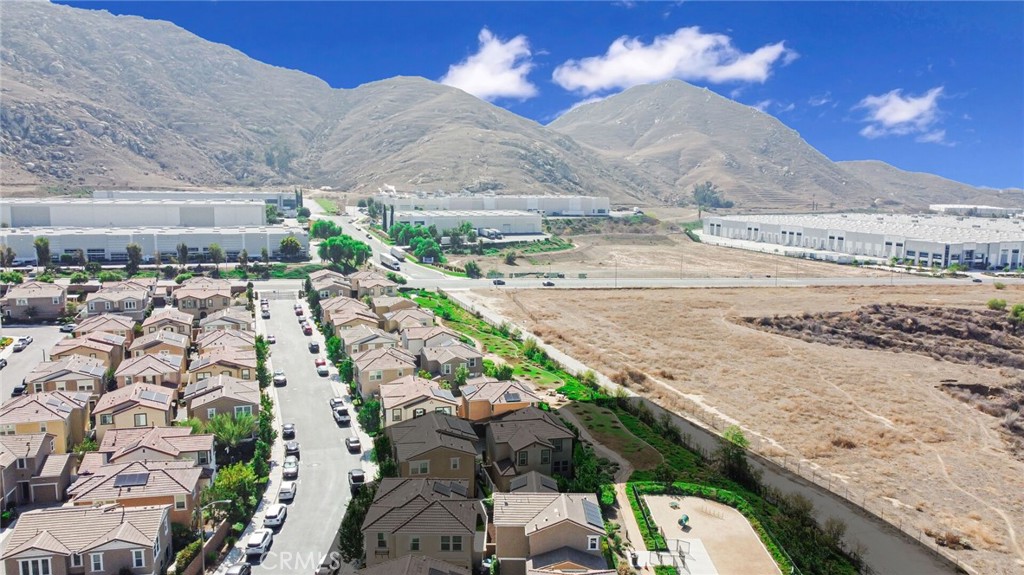 7891 Griffith Peak Street