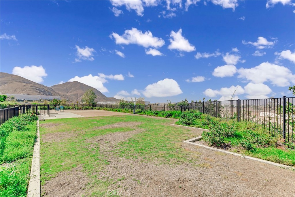 7891 Griffith Peak Street