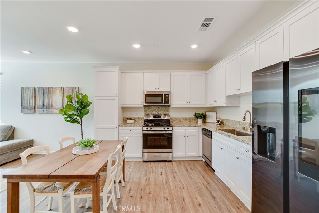 7891 Griffith Peak Street