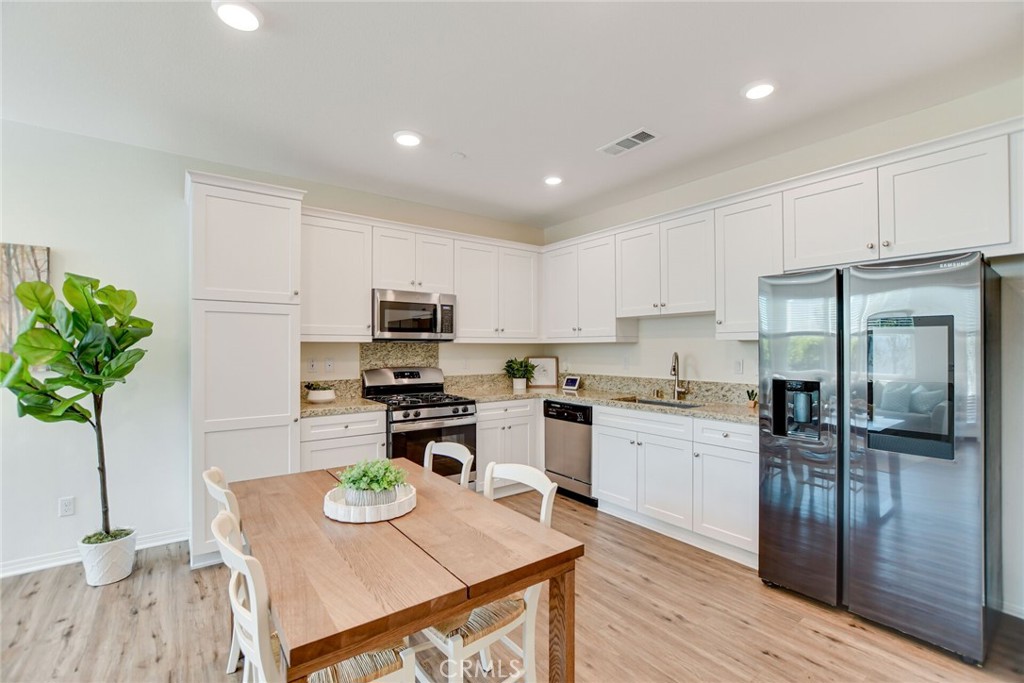 7891 Griffith Peak Street