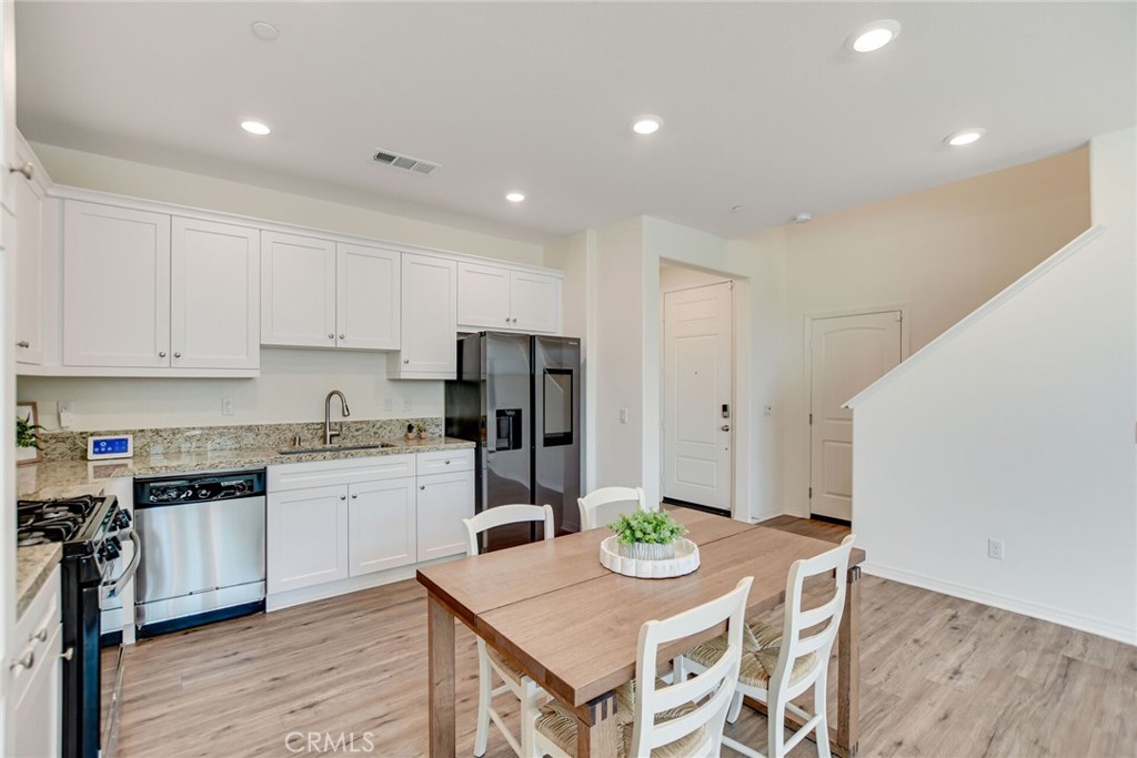 7891 Griffith Peak Street