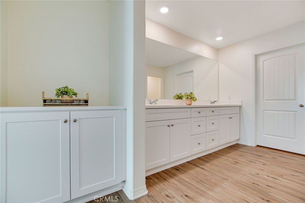 7891 Griffith Peak Street