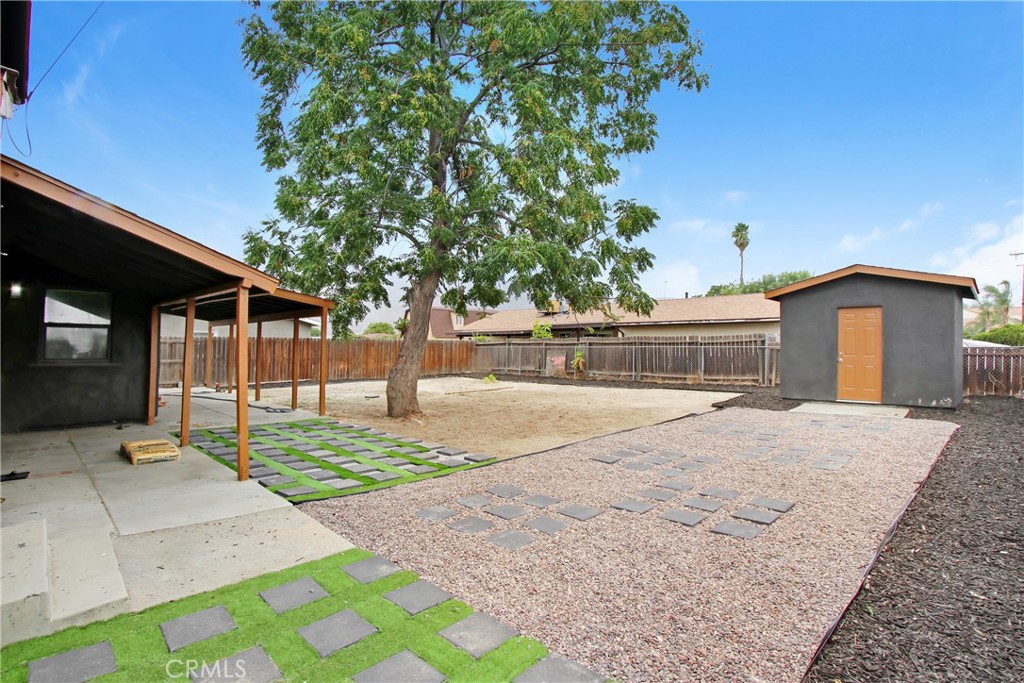 165 N Alessandro Avenue