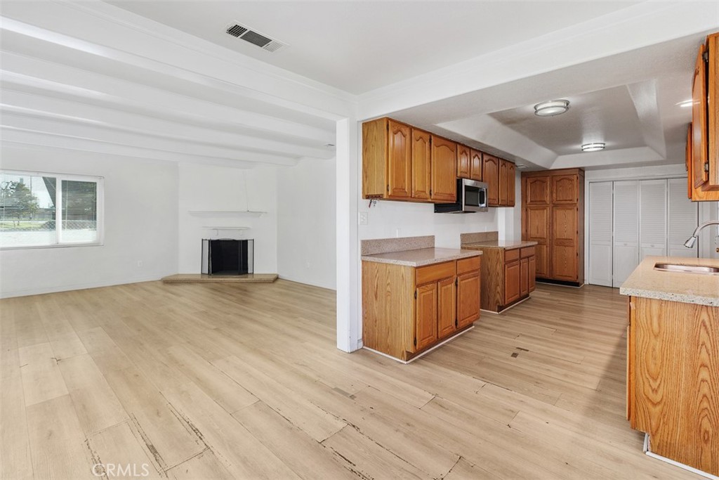 1337 W 5th