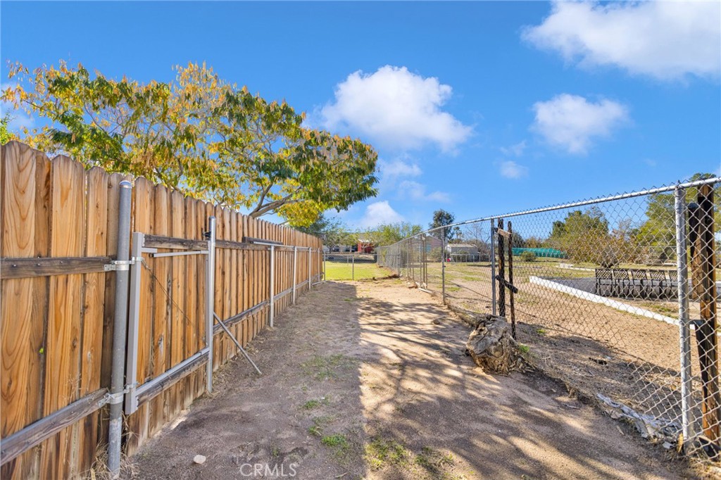 12718 Triple Tree Terrace