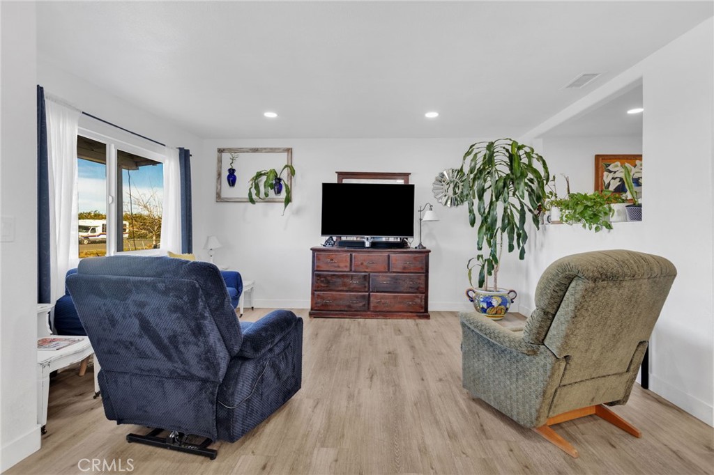 15109 Anacapa Road