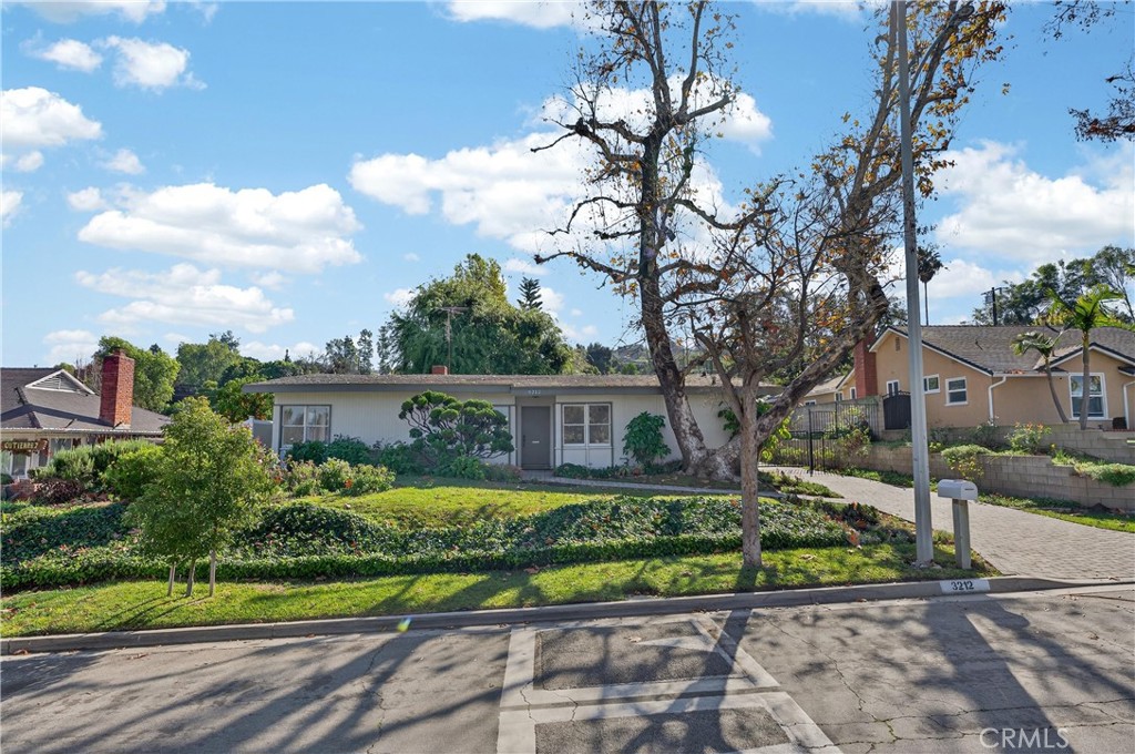 3212 Richview Drive