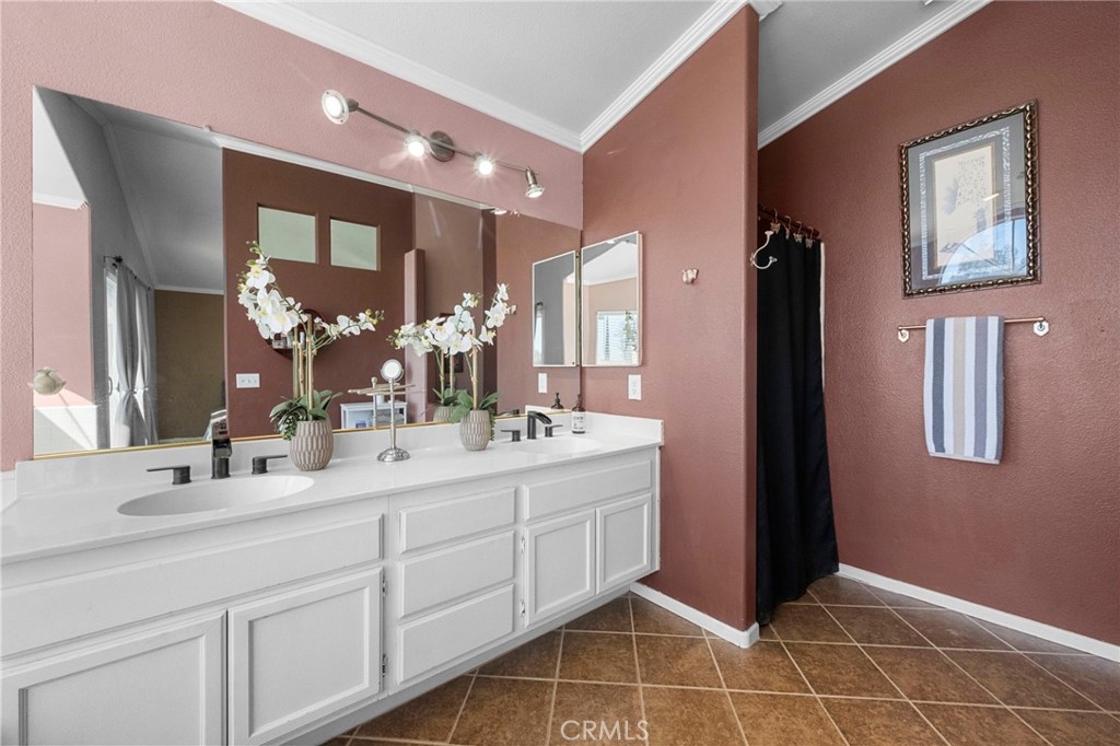 11825 Mount Royal Court