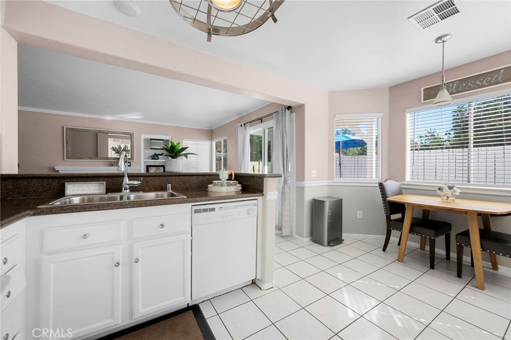 11825 Mount Royal Court