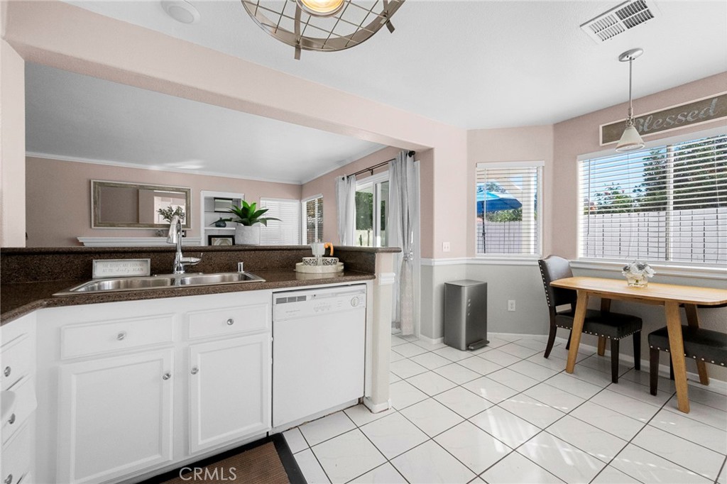 11825 Mount Royal Court