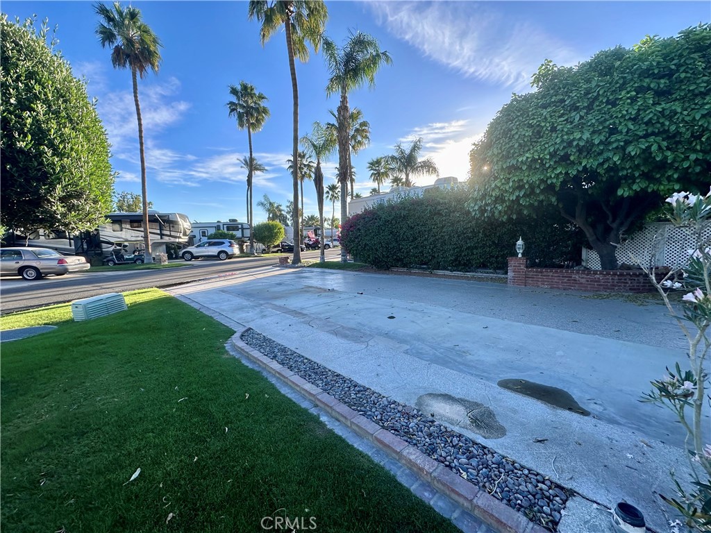 69411 Ramon Road