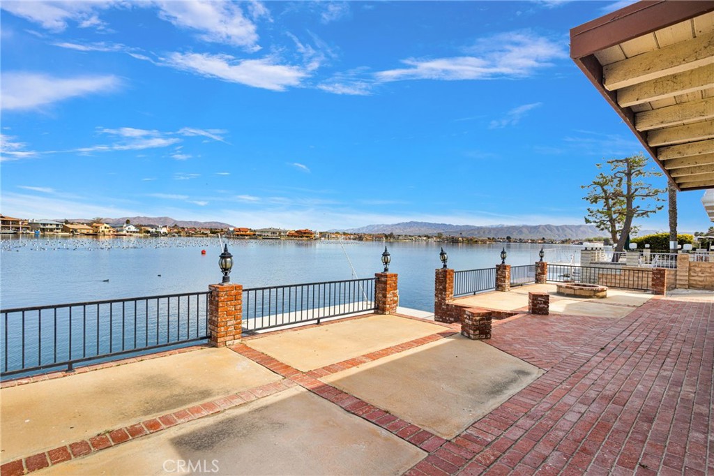 18063 Mariner Drive