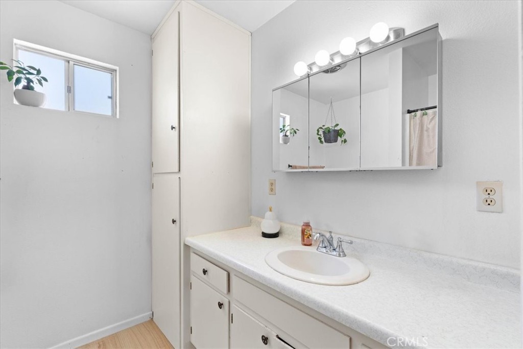 14703 Mesa