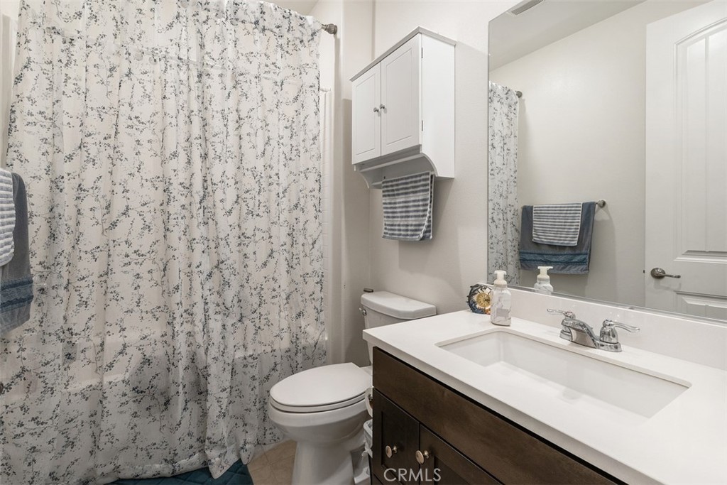 4536 S Afton Privado