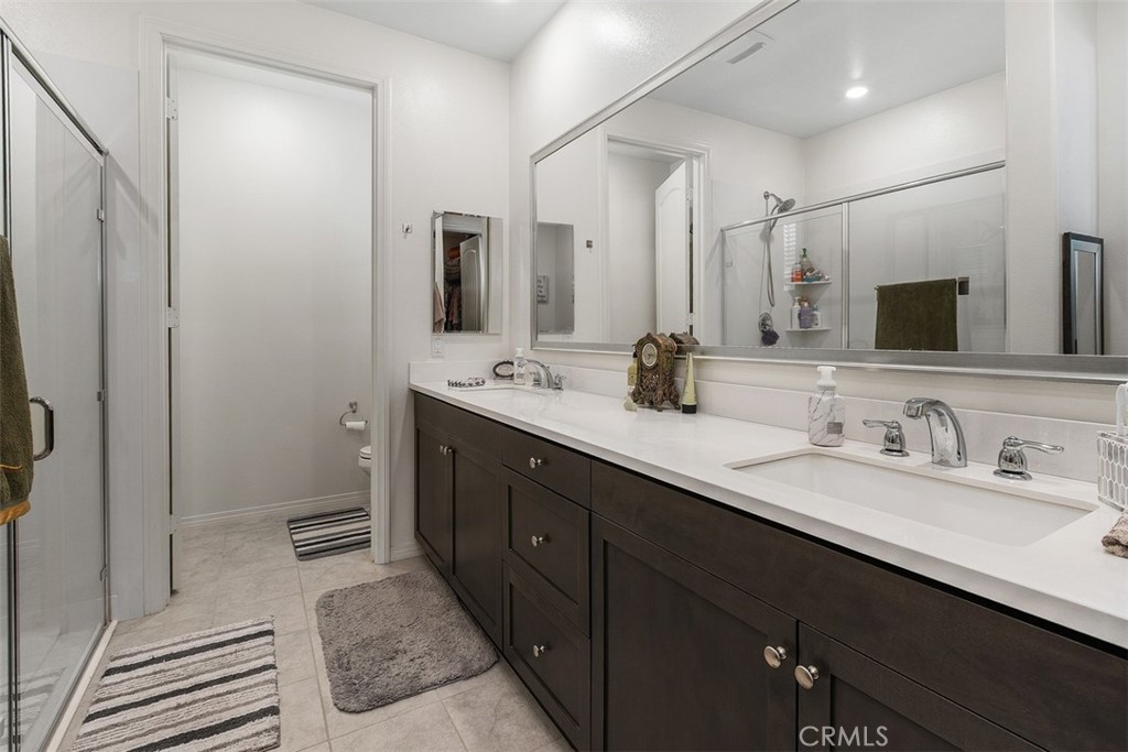 4536 S Afton Privado