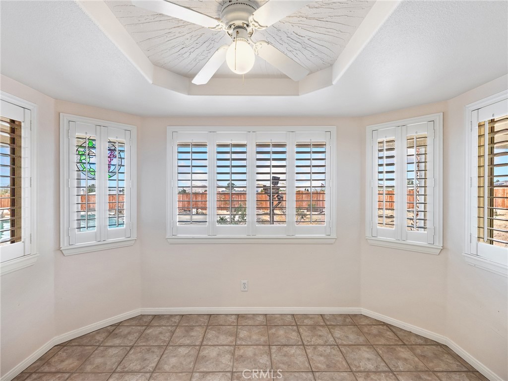 16992 Joshua
