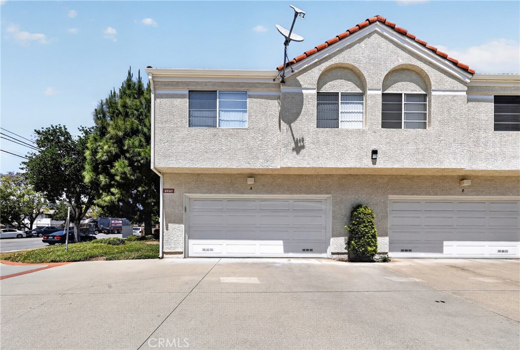 1210 N Sunflower A