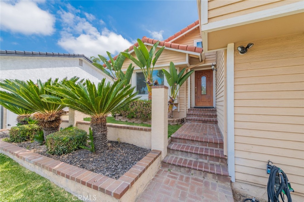 8 Quiet Hollow Road