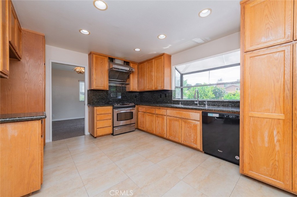 8 Quiet Hollow Road