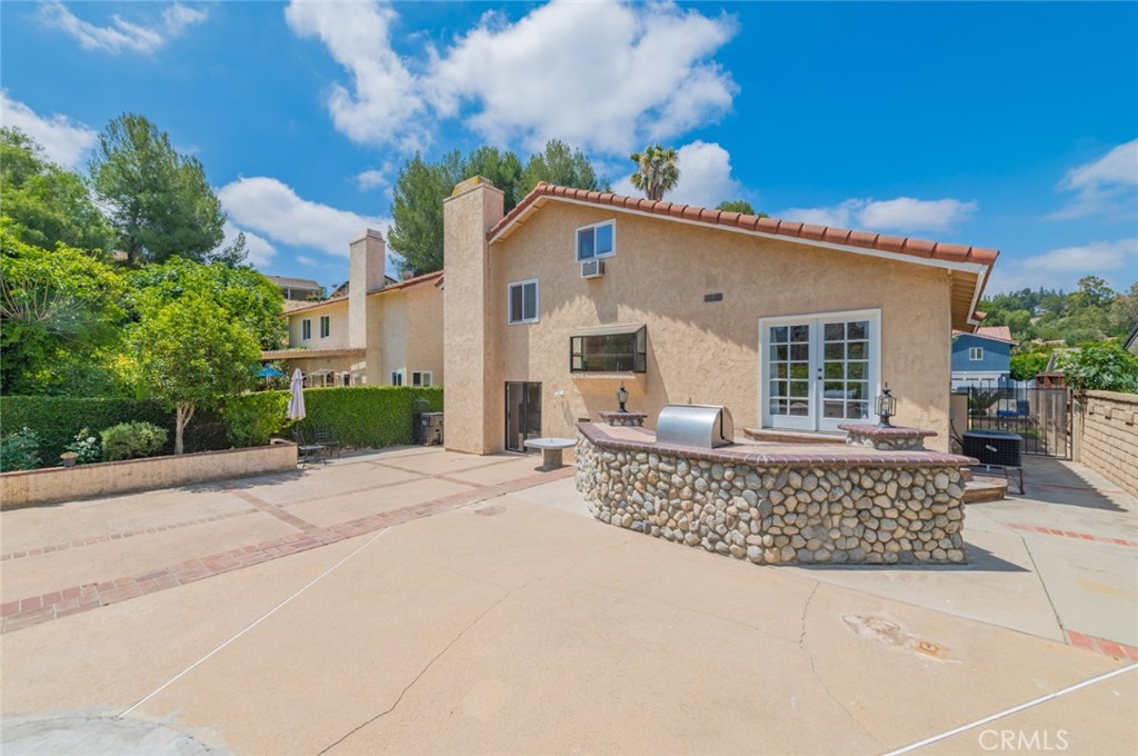 8 Quiet Hollow Road